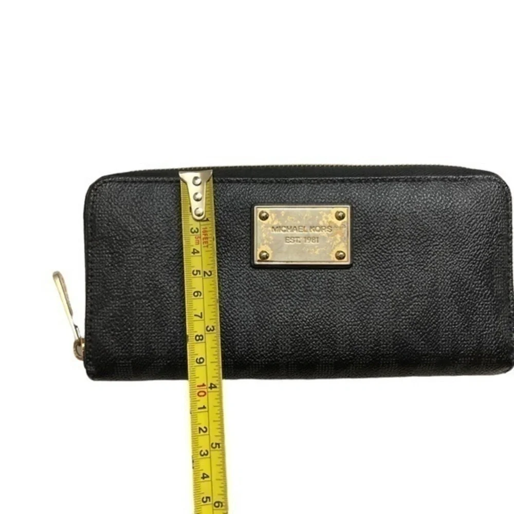 Michael kors signature mk zipper clutch wallet brown